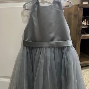 Dusty Blue flower girl dress size 10. Only worn once for a small period of time.